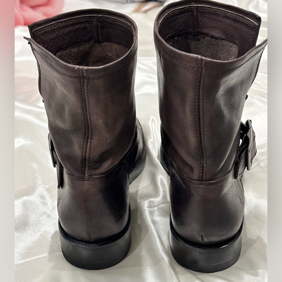 Frye Natalie Engineer Short Boots Brown Leather Buckle Western Size 6 Boho Chic - Picture 8 of 13